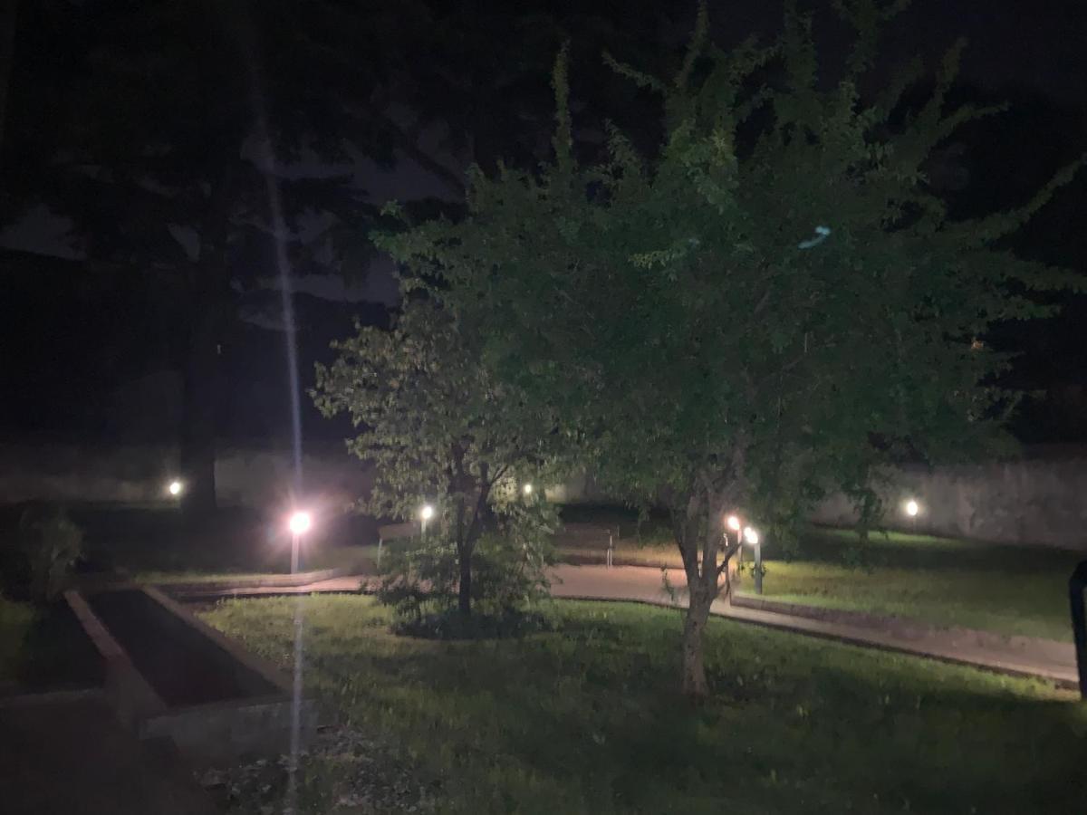 Bellissimo Appartamento Riservato Vicino Al Centro Verona Buitenkant foto